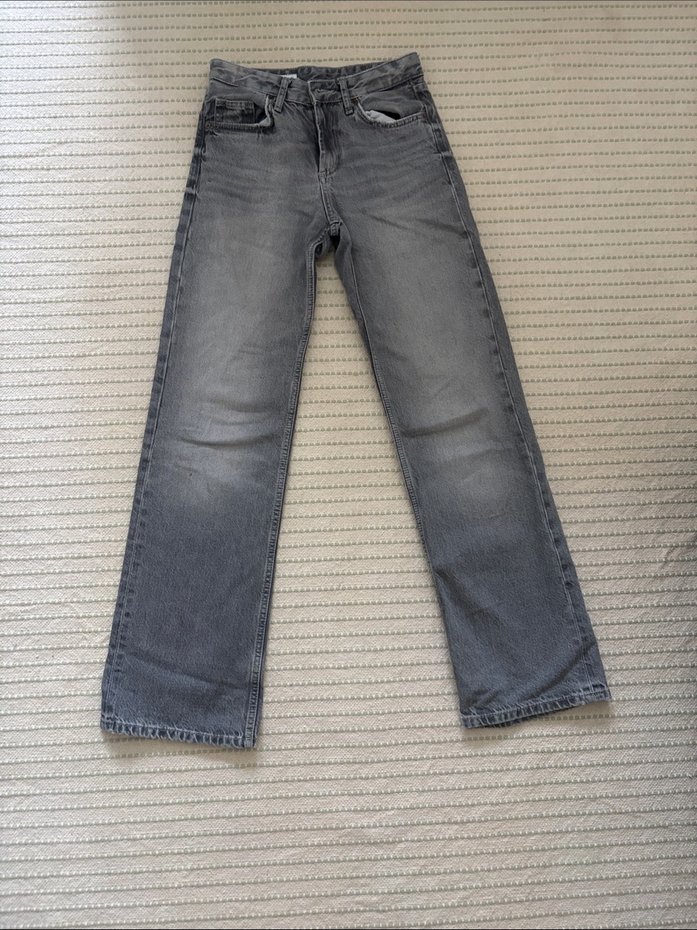 Zara Grey Straight Leg Jeans Women’s Size - 2